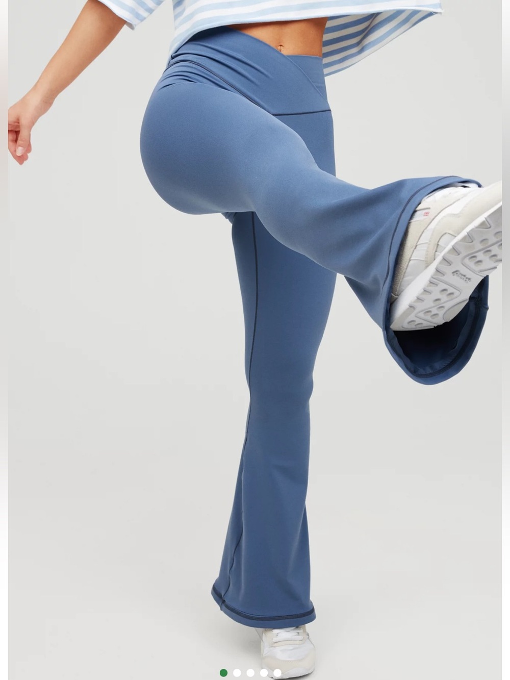 aerie Offline High Waisted Crossover Flare Leggings in Marbled Blue Size L